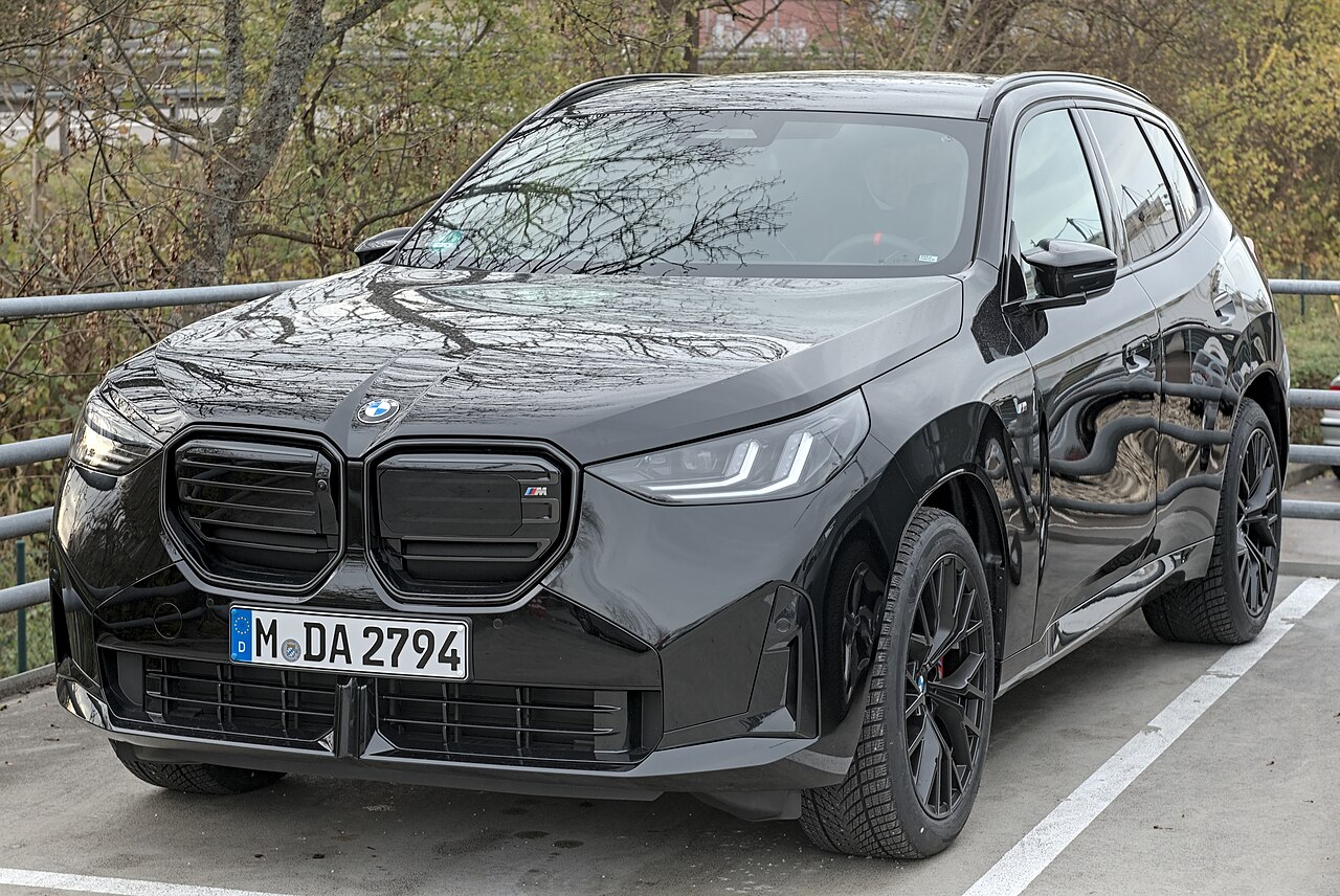 BMW X3 — exteriör profil
