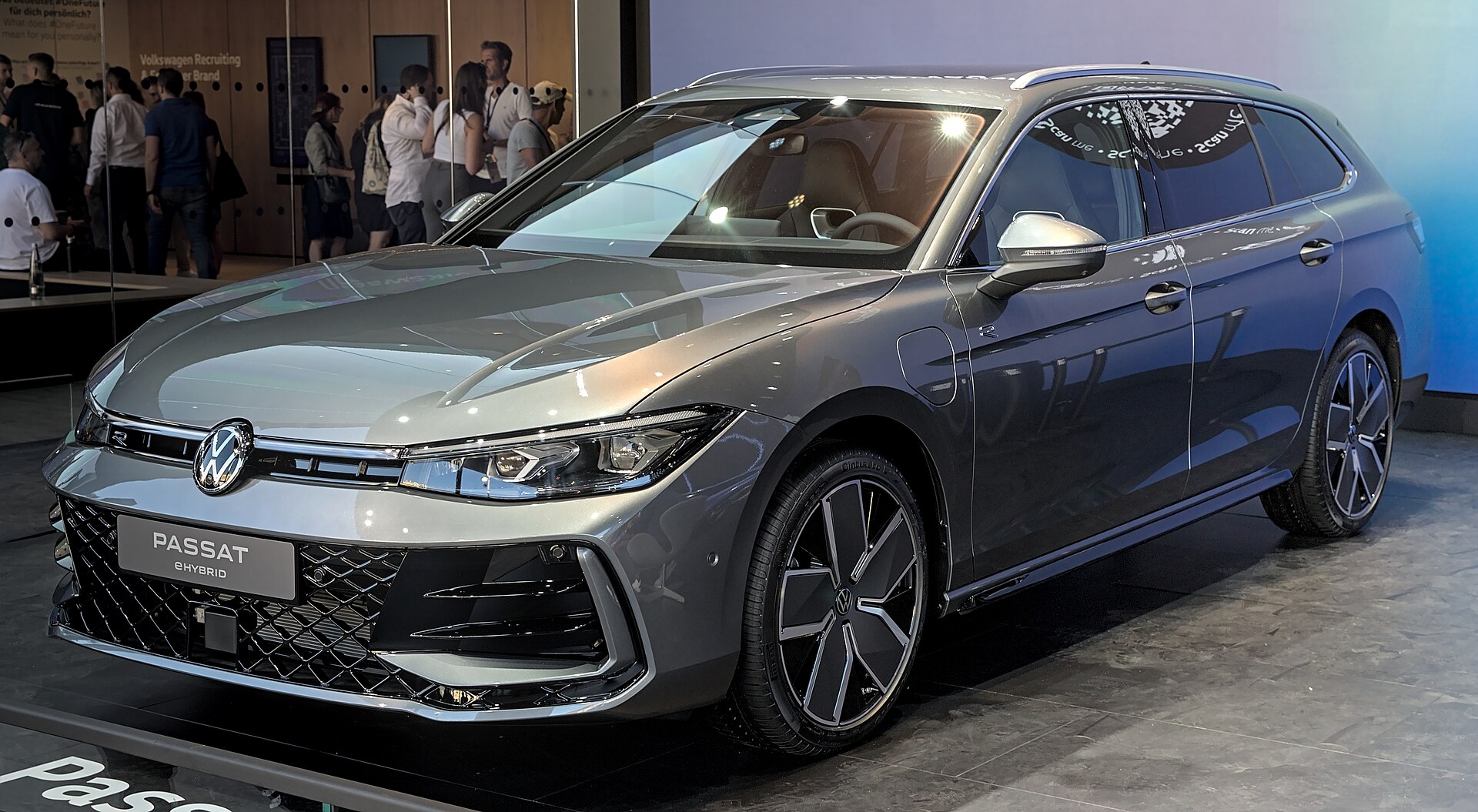 Volkswagen Passat — exteriör och profil